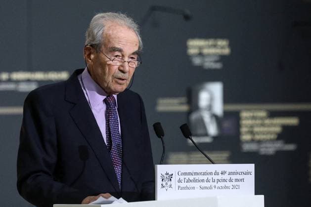 Commemoration Of The 40th Anniversary Of The Abolition Of The Death Penalty - Paris Le prÃ sident de la rÃ publique, Emmanuel Macron et Robert Badinter durant la CommÃ moration du quarantieme anniversaire de l abolition de la peine de mort, au PanthÃ on Ã Paris, France, le 9 octobre 2021. French President Emmanuel Macron and Robert Badinter during the commemoration of the 40th anniversary of the abolition of the death penalty at the Pantheon in Paris, France, October 9th, 2021. Photo by Stephane Lemouton Pool ABACAPRESS.COM Paris France  Copyright: xLemoutonxStephane Pool ABACAx 783913_039 LemoutonxStephane Pool ABACAx 783913_039
