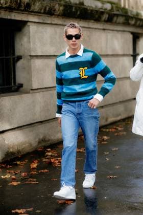 PFW - Street Style Street style, Evan Mock arriving at Lacoste Spring Summer 2022 show, held at Palais de Tokyo, Paris, France, on October 5, 2021. Photo by Marie-Paola Bertrand-Hillion ABACAPRESS.COM Paris France  Copyright: xBertrand-HillionxMarie-Paola ABACAx 785494_121 Bertrand-HillionxMarie-Paola ABACAx 785494_121