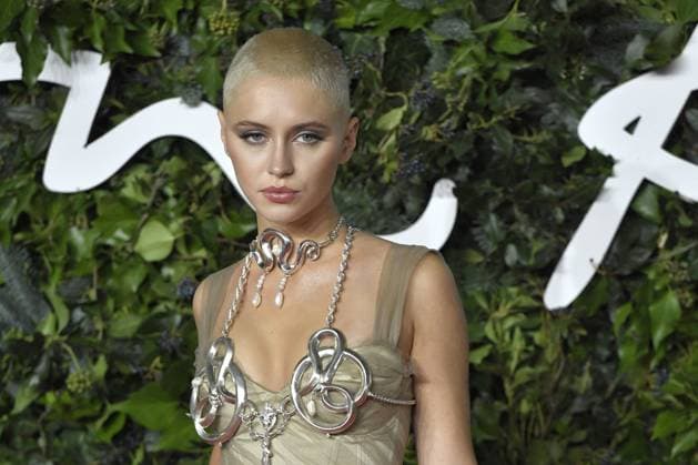 The Fashion Awards 2021 Iris Law attending The Fashion Awards 2021 at the Royal Albert Hall in London, England on November 29, 2021. Photo by Aurore Marechal ABACAPRESS.COM London  Copyright: xMarechalxAurore ABACAx 789871_394 MarechalxAurore ABACAx 789871_394