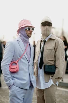 PFW - Street Style Street style, arriving at Dior Fall-Winter 2022-2023 Menswear show, held at Place de la Concorde, Paris, France, on January 21, 2022. Photo by Marie-Paola Bertrand-Hillion ABACAPRESS.COM Paris France  Copyright: xBertrand-HillionxMarie-Paola ABACAx 798240_097 Bertrand-HillionxMarie-Paola ABACAx 798240_097