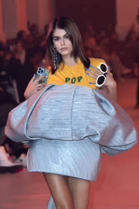 PFW Off White Runway Top Models Kaia Gerber walks the runway during the Off-White Womenswear Fall Winter 2022-2023 show Spaceship Earth: An Imaginary Experience at Palais Brongniart during Paris Fashion Week in Paris, France on February 28, 2022. Photo by Aurore Marechal ABACAPRESS.COM Paris Ile de France France  Copyright: xMarechalxAurore ABACAx 800369_051 MarechalxAurore ABACAx 800369_051