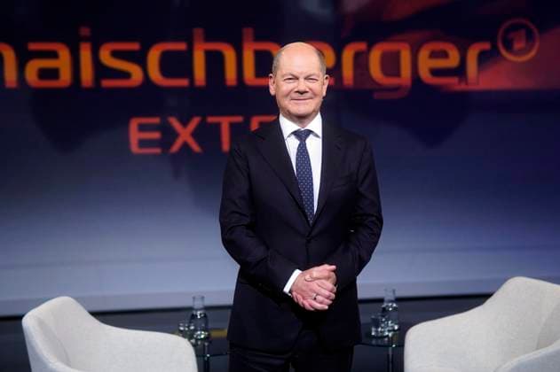 News Themen der Woche KW26 Bilder des Jahres 2023, News 06 Juni News Bilder des Tages Olaf Scholz in der ARD-Talkshow maischberge extrar im Studio Berlin Adlershof. Berlin, 28.06.2023 *** Olaf Scholz in the ARD talk show maischberge extrar in the studio Berlin Adlershof Berlin, 28 06 2023 Foto:xT.xBartillax xFuturexImage