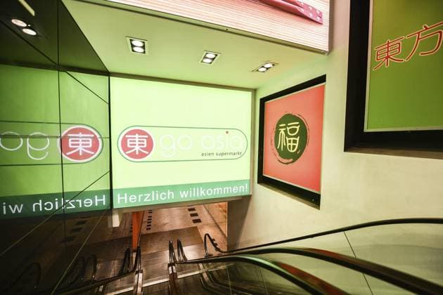 BO23-KW26 An der Kortumstraße 72 eröffnet der Asia-Supermarkt Go Asia *** NUR FÜR REDAKTIONELLE ZWECKE *** EDITORIAL USE ONLY ***<p>Asiatische Lebensmitteln gibt es am Donnerstag, 29. Juni 2023 im neu-eröffneten Asia-Supermarkt Go Asia an der Kortumstraße 72 in der Bochumer Innenstadt. Deutschland NRW Bochum Copyright: VladimirxWegener *** BO23 KW26 Asian supermarket Go Asia opens at Kortumstraße 72 EDITORIAL USE ONLY p Asian food is available on Thursday, June 29, 2023 at the newly opened Asian supermarket Go Asia at Kortumstraße 72 in downtown Bochum Germany NRW Bochum Copyright VladimirxWegener Copyright: VladimirxWegener doc7qut245o8rtm2zm1ba5 ,EDITORIAL USE ONLY