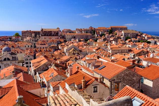 Overview of the old town of Dubrovnik, Croatia Overview of the old town of Dubrovnik, Croatia Copyright: xZoonar.com ChunxJuxWux 16975146