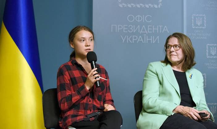 News Themen der Woche KW26 Bilder des Jahres 2023, News 06 Juni KYIV, UKRAINE - JUNE 29, 2023 - Swedish environmental activist Greta Thunberg (L) and Vice-President of the European Parliament Heidi Hautala attend the briefing on the first session of the International Working Group on the Environmental Consequences of War dedicated to the situation in Ukraine, Russia s war crimes and the consequences of blowing up the Kakhovka Hydroelectric Power Plant at the Office of the President of Ukraine, Kyiv, capital of Ukraine. Briefing on environmental crimes of Russia in Kyiv  Copyright: xKaniukaxRuslanx