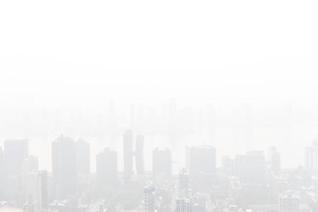 June 30, 2023, New York City, NY, USA: View from the The Empire State Building the haze from Canadian wildfire smoke in New York City June 30, 2023. Smoke from Canada s worst-ever wildfires continues to impact air quality across Ontario and the eastern US, with monitors warning that over one hundred million people face potentially unhealthy conditions New York City USA - ZUMAc233 20230630_zsp_c233_068 Copyright: xVanessaxCarvalhox