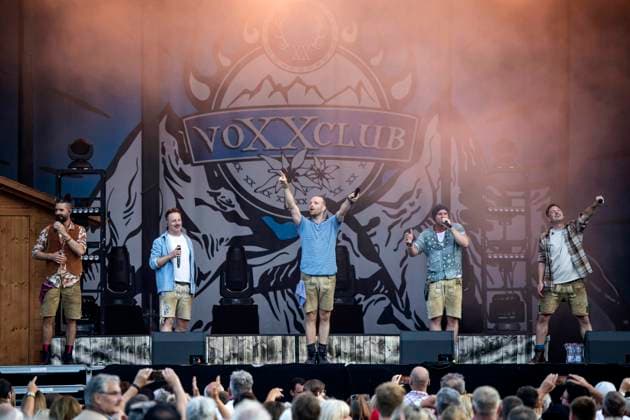 Voxxclub live beim Apoldaer Musiksommer 2023 auf des Festwiese der Herressener Promenade. Apolda, 02.07.2023