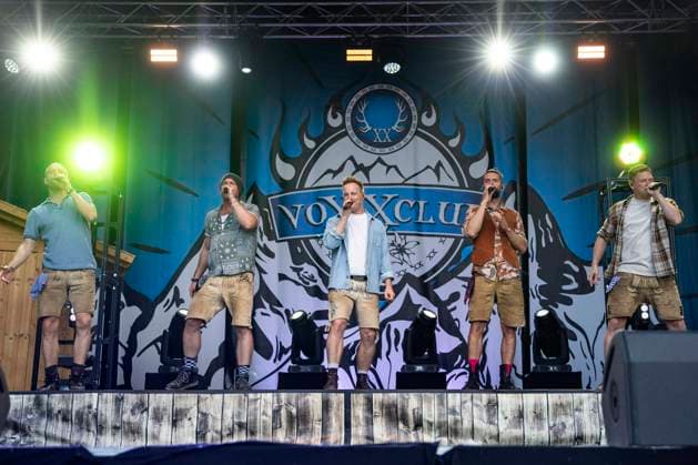 Voxxclub live beim Apoldaer Musiksommer 2023 auf des Festwiese der Herressener Promenade. Apolda, 02.07.2023