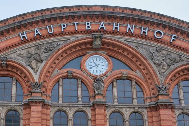  Hauptbahnhof Bremen, Hansestadt, Bremen, Deutschland, Europa *** Central Station Bremen, Hanseatic City, Bremen, Germany, Europe Copyright: imageBROKER/K.xSchumacher ibxknr09391726.jpg