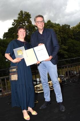 Barbara Yelin Preistraegerin Comiczeichnerin Markus Blume Bayerischer Wissenschenschaft und Kunstminister Muenchen 04.07.2023 Bayerischen Kultursommes im Haus der Kunst Preis.Verleihung Pro meritis scientiae et litterarum Muenchen