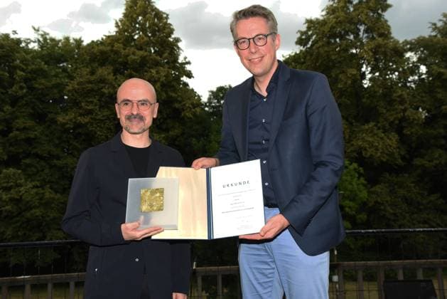 Goyo Montero Preistraeger Ballettdirektor Staatstheater Nuernberg Markus Blume Bayerischer Wissenschenschaft und Kunstminister Muenchen 04.07.2023 Bayerischen Kultursommes im Haus der Kunst Preis.Verleihung Pro meritis scientiae et litterarum Muenchen