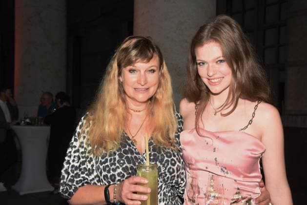 Tatjana Pokorny Schauspielerin Theaterdirektorin Lilian Weckmann Schauspielerin Model Tochter Muenchen 04.07.2023 Bayerischen Kultursommes im Haus der Kunst Preis.Verleihung Pro meritis scientiae et litterarum Muenchen