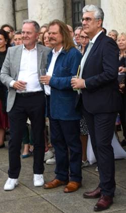 Dr Wolfgang Heubisch Mdl Lesly Mandoki Saenger Musiker Stephe Sikder Schauspielefr Muenchen 04.07.2023 Bayerischen Kultursommes im Haus der Kunst Preis.Verleihung Pro meritis scientiae et litterarum Muenchen
