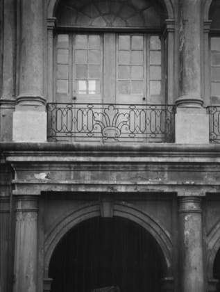 RECORD DATE NOT STATED Facade of the Cabildo, the old Spanish town hall, New Orleans, between 1920 and 1926. Creator: Arnold Genthe. Copyright:xHeritagexArt HeritagexImagesx IMAGO ,2955312 ! ACHTUNG: AUFNAHMEDATUM GESCHÄTZT!  Copyright:HeritagexArt HeritagexImagesx IMAGO