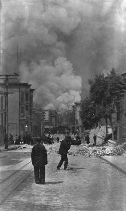 RECORD DATE NOT STATED San Francisco, April 18, 1906, 1906 Apr. 18. Creator: Arnold Genthe. Copyright:xHeritagexArt HeritagexImagesx IMAGO ,2955463 ! ACHTUNG: AUFNAHMEDATUM GESCHÄTZT!  Copyright:HeritagexArt HeritagexImagesx IMAGO