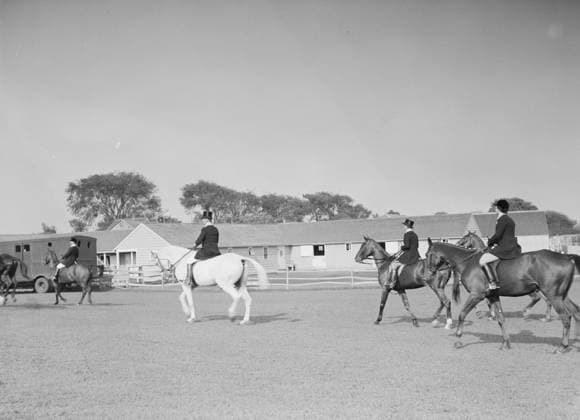 RECORD DATE NOT STATED East Hampton hunt, 1933 Sept. Creator: Arnold Genthe. Copyright:x HeritagexImagesx IMAGO ,2956470 ! ACHTUNG: AUFNAHMEDATUM GESCHÄTZT!  Copyright: HeritagexImagesx IMAGO