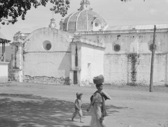 RECORD DATE NOT STATED Travel views of Cuba and Guatemala, between 1899 and 1926. Creator: Arnold Genthe. Copyright:x HeritagexImagesx IMAGO ,2957246 ! ACHTUNG: AUFNAHMEDATUM GESCHÄTZT!  Copyright: HeritagexImagesx IMAGO