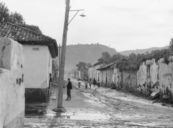 RECORD DATE NOT STATED Travel views of Cuba and Guatemala, between 1899 and 1926. Creator: Arnold Genthe. Copyright:x HeritagexImagesx IMAGO ,2957365 ! ACHTUNG: AUFNAHMEDATUM GESCHÄTZT!  Copyright: HeritagexImagesx IMAGO