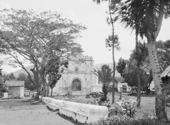 RECORD DATE NOT STATED Travel views of Cuba and Guatemala, between 1899 and 1926. Creator: Arnold Genthe. Copyright:x HeritagexImagesx IMAGO ,2957419 ! ACHTUNG: AUFNAHMEDATUM GESCHÄTZT!  Copyright: HeritagexImagesx IMAGO