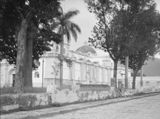RECORD DATE NOT STATED Travel views of Cuba and Guatemala, between 1899 and 1926. Creator: Arnold Genthe. Copyright:x HeritagexImagesx IMAGO ,2957424 ! ACHTUNG: AUFNAHMEDATUM GESCHÄTZT!  Copyright: HeritagexImagesx IMAGO