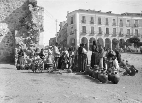 RECORD DATE NOT STATED Travel views of Europe, between 1904 and 1938. Creator: Arnold Genthe. Copyright:x HeritagexImagesx IMAGO ,2957695 ! ACHTUNG: AUFNAHMEDATUM GESCHÄTZT!  Copyright: HeritagexImagesx IMAGO