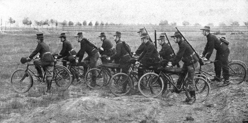 RECORD DATE NOT STATED Le combat de Haelen; les Belges attendaient l arrivee des forces franco-britanniques , 1914. Creator: Montigny. Copyright:x3717x IMAGO ,2962282 ! ACHTUNG: AUFNAHMEDATUM GESCHÄTZT!  Copyright:3717x IMAGO