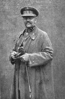 RECORD DATE NOT STATED Le deuxieme anniversaire de L Yser; le general Jacques , 1916. Creator: Unknown. Copyright:xpovos,macho,homem,homens,pa?s,Franc?s,France,guy,B?lgica,cor,Belga,militar,guerra,posi??o,For?asxArmadas,s?culo,geral,fotografia,soldados,soldado,primeiraxguerraxdexmundo,wartime,conceito,foto,B&W,Ex?rcito,guerra,publica??o,Cor,,World.war.i,WWI,pretox&xbranco,pretoxexbranco,B W,for?asxarmadas,brancoxexpreto,GuerraxDexMundoxUma,20oxs?culo,ThexPrintxCollector,photograph,portrait,Unknown,L Illustration,JulesxJacquesxdexDixmude,Dixmude,JulesxJacquesxde,GeneralxJacquesx IMAGO ,2970399 ! ACHTUNG: AUFNAHMEDATUM GESCHÄTZT!  Copyright:povos,macho,homem,homens,pa?s,Franc?s,France,guy,B?lgica,cor,Belga,militar,guerra,posi??o,For?asxArmadas,s?culo,geral,fotografia,soldados,soldado,primeiraxguerraxdexmundo,wartime,conceito,fo