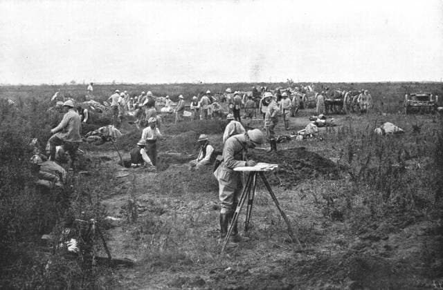 RECORD DATE NOT STATED Une Nouvelle Phase; L avance de l artillerie: un groupe opere sa nouvelle mise en..., 1916 (1924) Creator: Unknown. Copyright:x6355x IMAGO ,2970823 ! ACHTUNG: AUFNAHMEDATUM GESCHÄTZT!  Copyright:6355x IMAGO