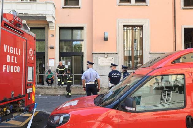 News Themen der Woche KW27 MILAN - Big fire in the night in an RSA, rest home for the elderly in Via dei Cinquecento 19 which caused 7 deaths, firefighters on site Editorial Usage Only  Copyright: xMarcoxPassarox xIPAx Agenzia_Fotogramma_FGR3883695