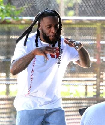 Burna Boy shooting music video on location in Soho, New York City. Featuring: Burna Boy Where: New York, United States When: 06 Jul 2023 Credit: Roger Wong INSTARimages Copyright: xRogerxWongx 52874914 EDITORIAL USE ONLY. NOT FOR USE BY NEWSPAPERS BASED IN THE UK.