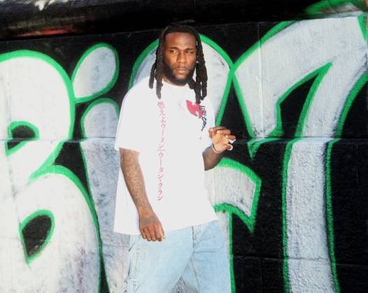 Burna Boy shooting music video on location in Soho, New York City. Featuring: Burna Boy Where: New York, United States When: 06 Jul 2023 Credit: Roger Wong INSTARimages Copyright: xRogerxWongx 52874862 EDITORIAL USE ONLY. NOT FOR USE BY NEWSPAPERS BASED IN THE UK.