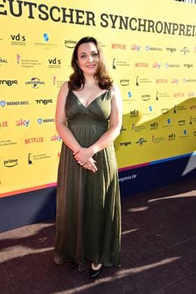 Deutschen Synchronpreis 2023 Magda Turba, deutsche Stimme von Amanda Seyfried, Emily VanCamp Ankunft, zum 4. Deutschen Synchronpreis 2023 im TIPI in Berlin am 07.07.2023