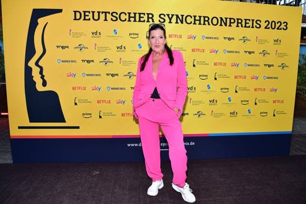 Deutschen Synchronpreis 2023 Katy Karrenbauer Ankunft, zum 4. Deutschen Synchronpreis 2023 im TIPI in Berlin am 07.07.2023