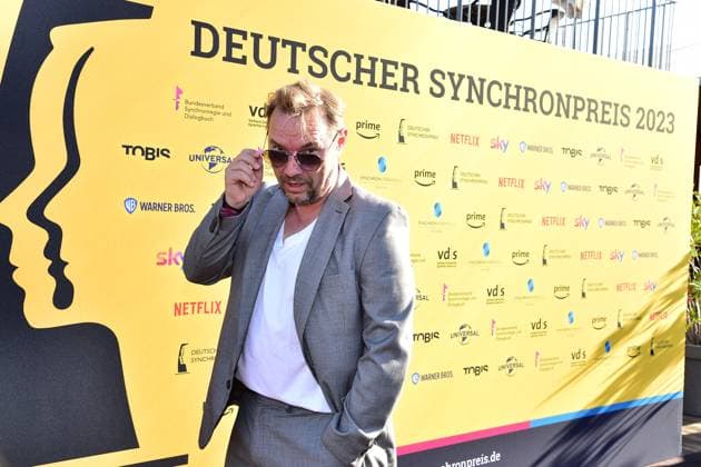 Deutschen Synchronpreis 2023 Thomas Arnold Ankunft, zum 4. Deutschen Synchronpreis 2023 im TIPI in Berlin am 07.07.2023