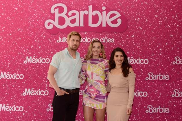 July 7, 2023, Mexico City, Mexico: (L-R) Ryan Gosling, Margot Robbie and America Ferrera pose for photos during Barbie film Photocall at Mexico City Four Sason Hotel. on July 7, 2023 in Mexico City, Mexico. Mexico City Mexico - ZUMAe321 20230708_zia_e321_045 Copyright: xCarlosxTischlerx