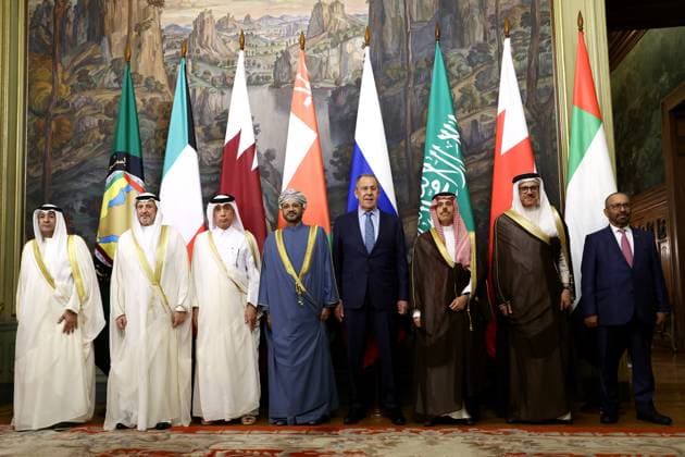 Bilder des Jahres 2023, News 07 Juli News Themen der Woche KW28 RUSSIA, MOSCOW - JULY 10, 2023: GCC (Gulf Cooperation Council) Secretary-General Jasem Mohamed AlBudaiwi, Foreign Ministers Salem Abdullah Al-Jaber Al-Sabah of Kuwait, Soltan bin Saad Al-Muraihi of Qatar, Sayyid Badr bin Hamad bin Hamood Albusaidi of Oman, Sergei Lavrov of Russia, Faisal bin Farhan bin Abdullah Al Saud of Saudi Arabia, Abdullatif bin Rashid Al Zayani of Bahrain, and Khalifa Shaheen Al Marar (L-R), UAE State Minister of Foreign Affairs, pose during the 6th Ministerial Round of the Russia-GCC Strategic Dialogue at the Reception House on Spiridonovka Street. Artyom Geodakyan TASS  60374489