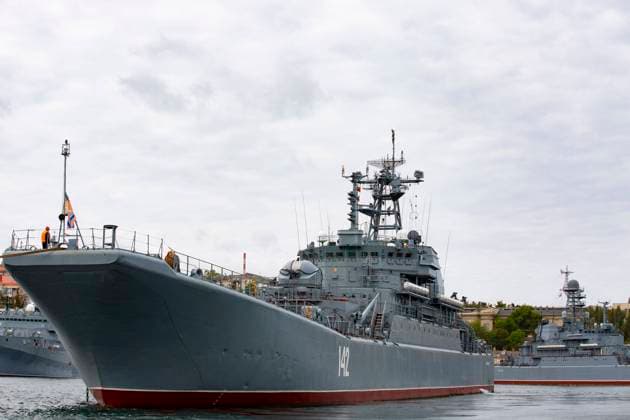 Sep 26, 2021 - Sevastopol, Crimea - Novocherkassk (BDK-46) is a large landing ship of project 775, serving in the Black Sea Fleet of the Russian Navy. Sevastopol Crimea - ZUMAk136 20210926_new_k136_615 Copyright: xKatrinaxKochnevax