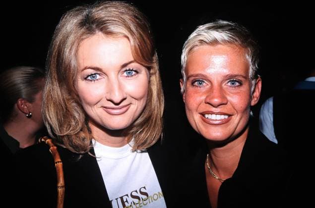 RECORD DATE NOT STATED Frauke Ludowig, deutsche Moderatorin aus Fernsehen und Radio (links) mit Kollegin Milena Preradovic, Deutschland um 1998. Copyright: HartwigxValdmanis Nur redaktionelle Nutzung. Editorial usage only. VAL_7205000385