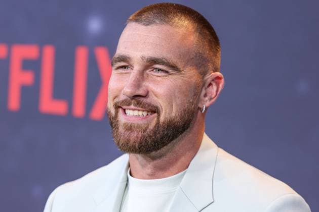 Los Angeles Premiere Of Netflix s Quarterback Season 1 American football tight end for the Kansas City Chiefs of the National Football League Travis Kelce arrives at the Los Angeles Premiere Of Netflix s Quarterback Season 1 held at the Netflix Tudum Theater on July 11, 2023 in Hollywood, Los Angeles, California, United States. Netflix Tudum Theater, Hollywood, Los Angeles, California California United States  Copyright: xImagexPressxAgencyx originalFilename: collin-losangel230711_npftl.jpg