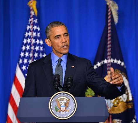 COP21 - Barack Obama Addresses The OECD - Paris U.S. President Barack Obama speaks at a press conference about the need for a global climate agreement at the Organisation for Economic Co-operation and Development (OECD) headquarters, as part of the COP21 UN Conference on Climate Change, in Paris, France on December 1, 2015. Before the news conference, Obama met with leaders of small island nations that are directly threatened by climate change. Photo by Christian Liewig ABACAPRESS.COM Paris France  Copyright: xLiewigxChristian ABACAx 526107_003 LiewigxChristian ABACAx 526107_003 