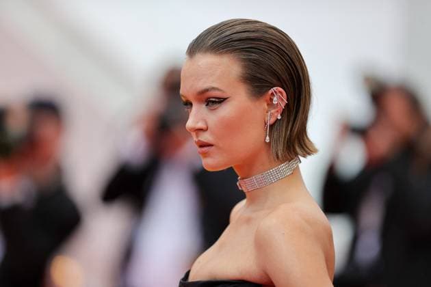 Cannes - Top Gun: Maverick Screening Josephine Skriver attends the screening of Top Gun: Maverick during the 75th annual Cannes film festival at Palais des Festivals on May 18, 2022 in Cannes, France Photo by Shootpix ABACAPRESS.COM Cannes France  Copyright: xShootpix ABACAx 810256_072 Shootpix ABACAx 810256_072 