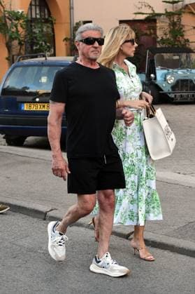Entertainment Themen der Woche KW28 Entertainment Bilder des Tages Sylvester Stallone And Jennifer Flavin On Vacation In Saint Tropez Sylvester Stallone and his wife Jennifer Flavin during holidays in Saint Tropez, France, on July 15 2023. Photo by ABACAPRESS.COM Saint Tropez France  Copyright: xABACAx 860829_010 ABACAx 860829_010 