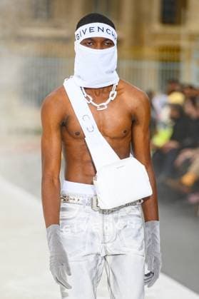 PFW - Givenchy Runway A model walks the runway during the Givenchy Menswear Spring Summer 2023 show as part of Paris Fashion Week on June 22, 2022 in Paris, France. Photo by Laurent Zabulon ABACAPRESS.COM Paris France  Copyright: xZabulonxLaurent ABACAx 814972_036 ZabulonxLaurent ABACAx 814972_036 