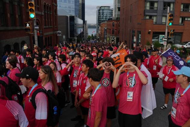 July 16, 2023, Halifax, NS, Canada: Athletes from Team Ontario parade in Downtown Halifax during the opening ceremony of the North American Indigenous Games 2023 on Sunday, July 16, 2023. Halifax Canada  - ZUMAc35_ 20230716_zaf_c35_094 Copyright: xDarrenxCalabresex