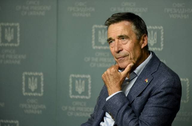 Briefing of Andriy Yermak and Anders Fogh Rasmussen in Kyiv Kyiv, Ukraine - September 13, 2022 - Former NATO Secretary General Anders Fogh Rasmussen attends a joint briefing with head of the Office of the President Andriy Yermak to present the recommendations on security guarantees for Ukraine, which should become the basis of the Kyiv Security Compact, Kyiv, capital of Ukraine. Photo by Ruslan Kaniuka Ukrinform ABACAPRESS.COM Kiev Ukraine  Copyright: xRuslanxKaniuka Ukrinform ABACAx 824467_009 RuslanxKaniuka Ukrinform ABACAx 824467_009 