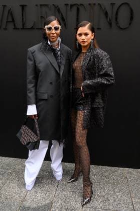 PFW - Zendaya At Valentino Naomi Campbell and Zendaya attend the Valentino Womenswear Spring Summer 2023 show as part of Paris Fashion Week on October 02, 2022 in Paris, France. Photo by Laurent Zabulon ABACAPRESS.COM Paris France  Copyright: xZabulonxLaurent ABACAx 826853_038 ZabulonxLaurent ABACAx 826853_038 