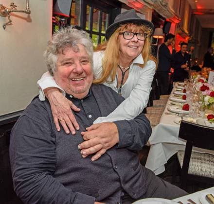 Überraschungsparty für Laura Siegel (40) beim Käfer am 8. Mai 2023 Michael Schanze mit Uschi Köhl _DSC0885