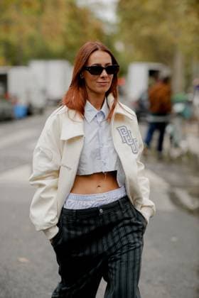Street style during Spring Summer 2023 Fashion shows - Paris Street style, Alice Barbier arriving at Ester Manas Spring Summer 2023 show, held at Palais de Tokyo, Paris, France, on October 1st, 2022. Photo by Marie-Paola Bertrand-Hillion ABACAPRESS.COM  Copyright: xBertrand-HillionxMarie-Paola ABACAx 829218_009 Bertrand-HillionxMarie-Paola ABACAx 829218_009 