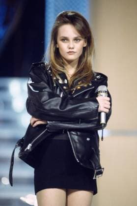 Vanessa Paradis French Singer Vanessa Paradis on January 1988 in Paris, France. Photo by Pascal Baril ABACAPRESS.COM Paris France  Copyright: xBarilxPascal ABACAx 830473_001 BarilxPascal ABACAx 830473_001 