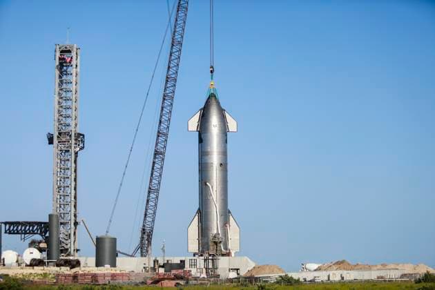 SpaceX Prepares Launch Mount Ahead Of Second Integrated Starship Launch Starship 25 can be seen on a suborbital testing pad at SpaceX s South Texas facility near Brownsville, Texas on July 17, 2023. Brownsville, Texas United States  Copyright: xReginaldxMathalonex originalFilename: mathalone-notitle230717_npwXJ.jpg